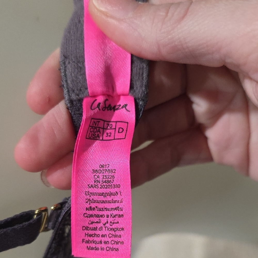 La SENZA Lace Underwire Bra in Lavender - Picture 3 of 6